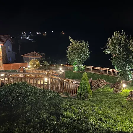 Casa Rural Vivienda Vacacional L'curuxa Complejo Caleacabo Biescas (Asturias)
